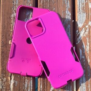 3/$20 OtterBox Pink iPhone 14+ Case